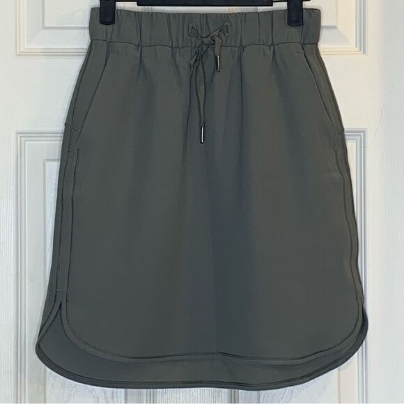 Lululemon On The Fly Skirt Army Green Size 4 - Picture 1 of 9